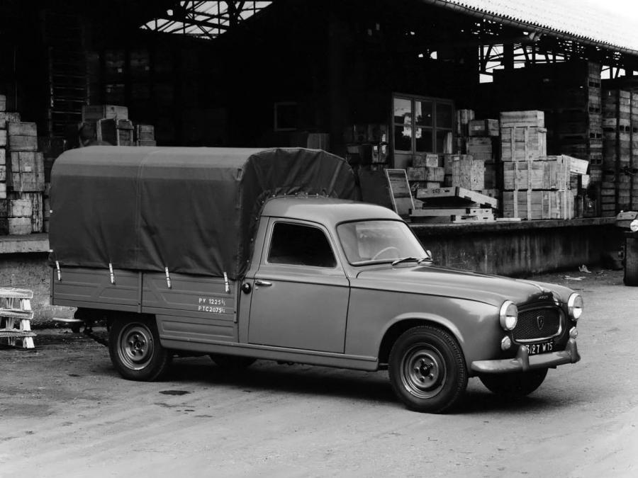  Peugeot 403 Camionnette 1956 года  (фото 2 из 2)